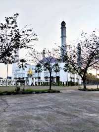 Pontianak's Spiritual Splendor & Seafood Delights