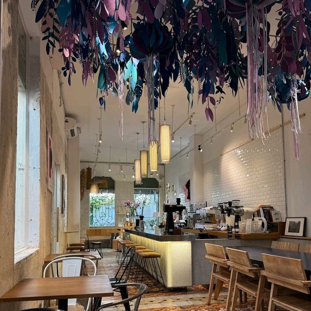 nice relaxing cafe