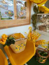 A Relaxing Afternoon at Desaru’s Sunny Yellow Café