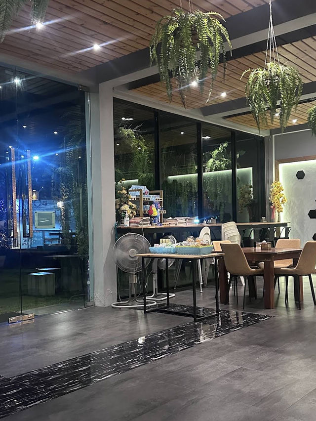 Bella's Restaurant by Sara&Gong in Hat Yai