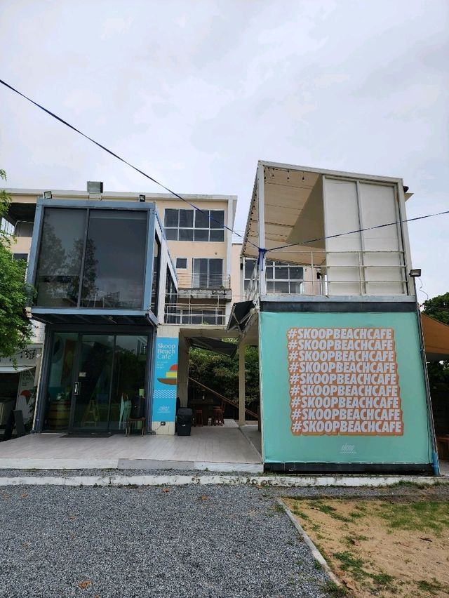 【タイ🇹🇭ジョムティエン】海が見える！可愛いアイス屋さん🍨