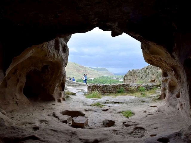 Time Travel Vibes at Uplistsikhe Cave Town
