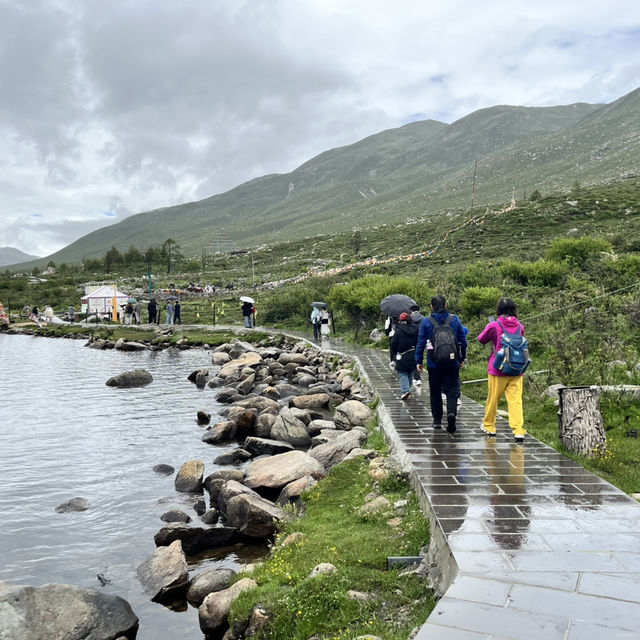 🌿 Wandering Through the Soul of Western Sichuan — 康定风景区