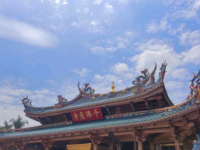 Where the Sea Breathes Zen – Xiamen’s Coastal Sanctuary of Compassion