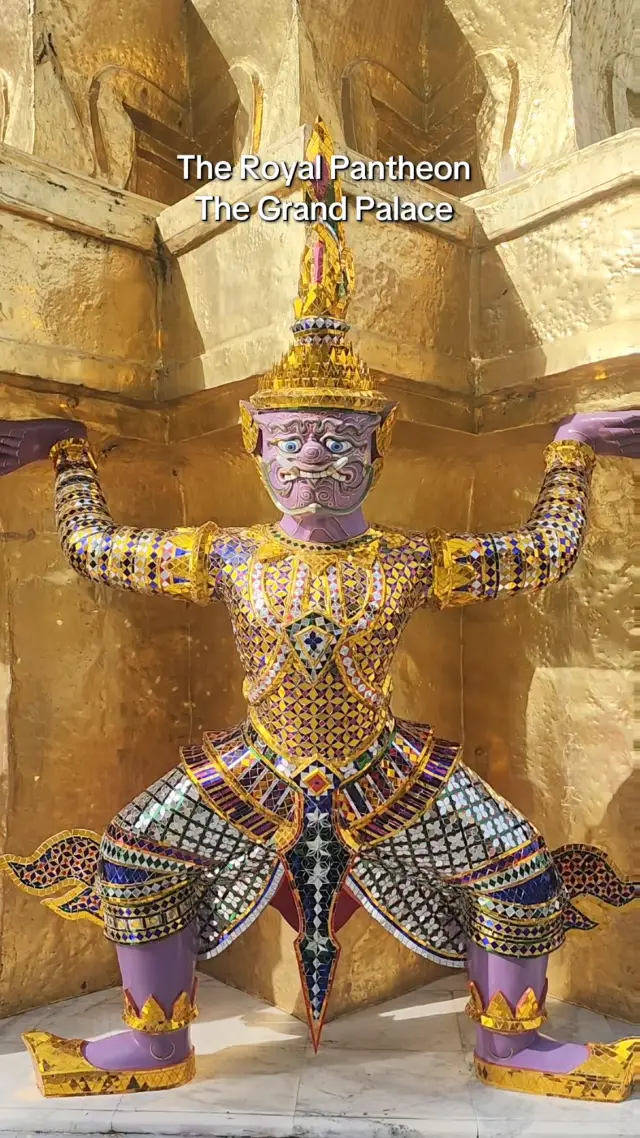 เยี่ยมชมวิหารหลวง วัดพระแก้ว