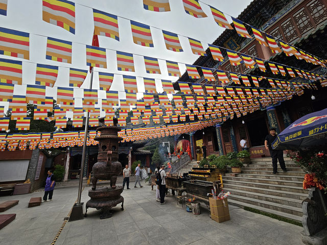 🏯 Baita Temple: A Hilltop Haven Over Lanzhou’s Yellow River