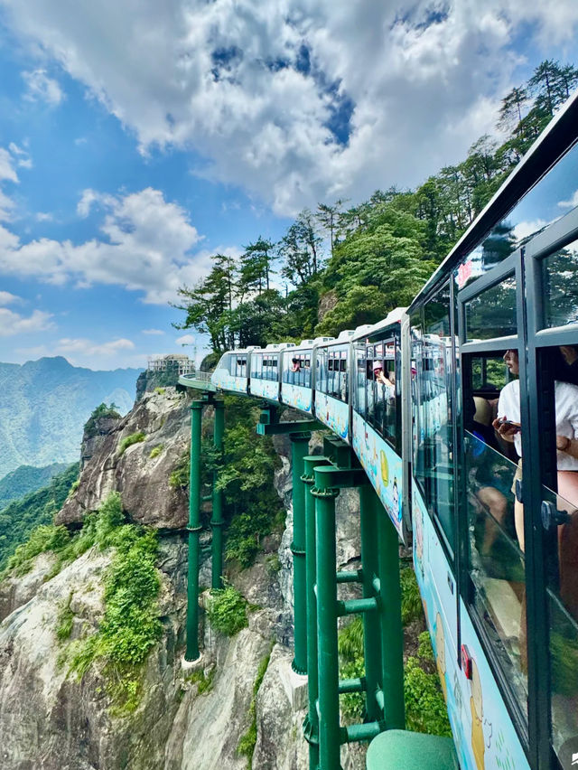 ⛰️ Dajue Mountain Scenic Area – Jiangxi, China 🌿