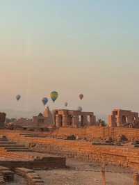 🌟 Colossi of Memnon – Luxor, Egypt
