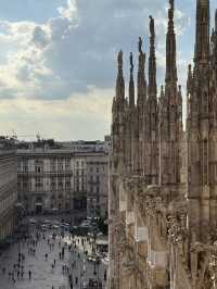 ⛪✨ The Majesty of Milan’s Duomo 🌸🌆  