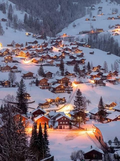 Grindelwald – The Alpine Dream in the Heart of Switzerland 🏔️❄️