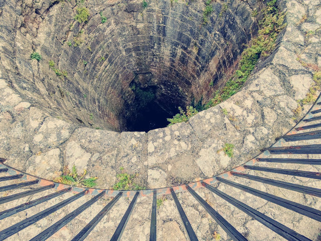 Echoes of Courage: A Solo Journey to Castell Dinbych (Denbigh Castle)