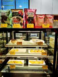 Comfort Flavors Before You Fly at Ahh-Yum by Kampong Kravers