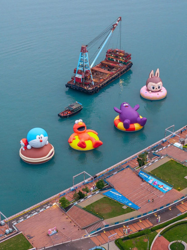 A Harbour Transformed: Whimsical Giants Grace Victoria Harbour A Harbour Transformed: Whimsical Giants Grace Victoria Harbour