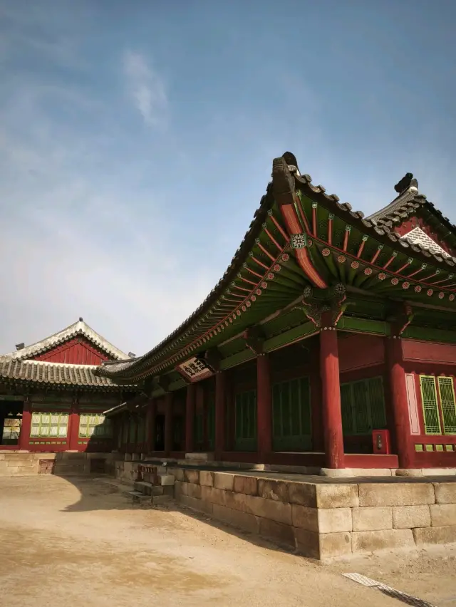 首爾的一切都充滿浪漫