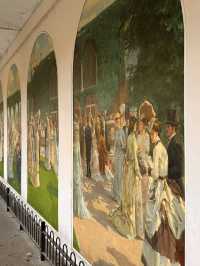 🌳✨ Green Escape & Elegance at Holland Park 🏞️