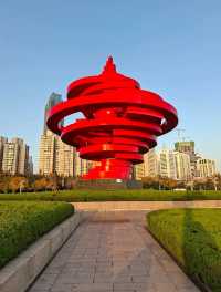 May 4th Square แลนด์มาร์คที่ต้องมาให้ได้สักครั้ง