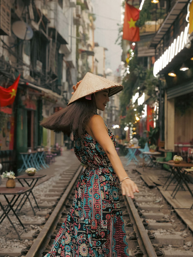 Train Street в Ханой🚂🇻🇳