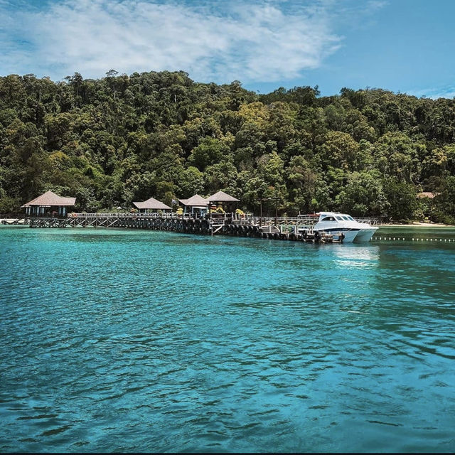 🏝️ Escape to Paradise: Bunga Raya Island Resort Review