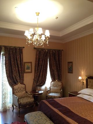 🌟 Shah Palace Hotel Review – A haven in the heart of the city! 🌟

From the moment I stepped into Shah Palace Hotel, I felt warmth and a friendly welcome. 😍 All the staff were friendly and helpful, whether it was check-in, check-out, or travel advice. 🛎️✨

🏨 Rooms
The rooms were spacious and clean, with well-arranged furniture. 🛏️💡 The air conditioning was cool and the bed was so soft I wanted to sleep all night. 💤 The private lockers and en-suite bathrooms were spotlessly clean, and the amenities were complete. 🛁🧴

🍽️ Breakfast & Cafe
The breakfast was delicious and varied, with fresh breads, seasonal fruits, and delicious local dishes. 🥐🍳☕ The hotel's cafe atmosphere was very chill, perfect for working or sipping coffee in the morning. 🌿🍰

🌆 Location
The hotel is conveniently located in the heart of the city, close to shopping, restaurants, and major attractions. 🛍️🚶♂️ Getting to the airport and train station was quick and easy. ✈️🚖

💖 Overall Experience
This is more than just a hotel. But it's a place that makes you feel right at home. 🏡 Excellent service, exceptional cleanliness, and a peaceful and relaxing atmosphere. 🌸✨

#ShahPalaceHotel #LuxuryStay #TravelThailand #BeautifulHotel #ComfortableStay #ExcellentService #AestheticHotel #TravelGoals