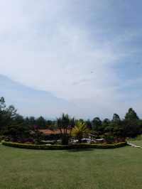 Stay dengan View Gunung Sinabung di Sinabung Hills Berastagi