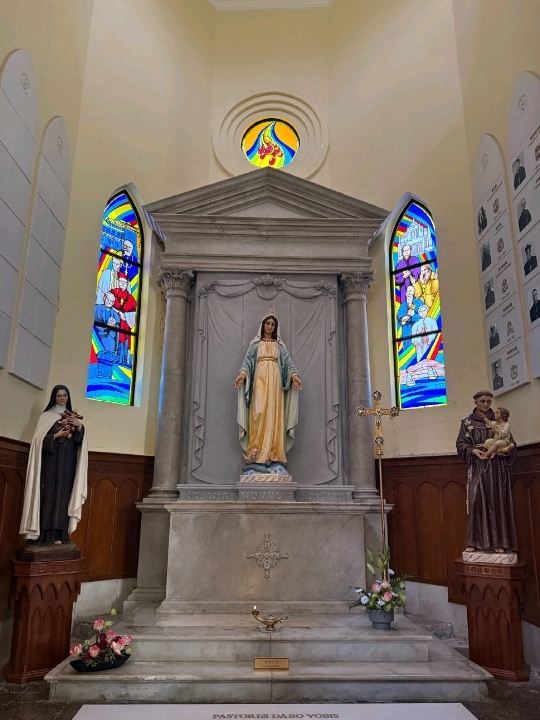 ⛪ 無原罪懐胎大聖堂 | 香港を見下ろすゴシック建築の傑作 | Trip.com 香港