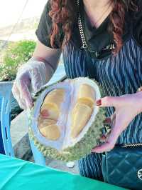  I Never Buy Durian at Tourist Hotspots—Here’s Why