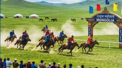 🇲🇳 ไขข้อข้องใจ: ทำไมใครๆ ก็บอกว่ามองโกเลียต้องไปเที่ยวเดือนกรกฎาคม ☀️🐎​ — traveler post in ซูเกร