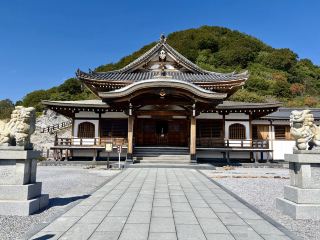 Enter a mystical world! A complete guide to Mount Osore in Aomori, one of Japan's three most sacred sites 🌋 Explore the desolate hellish landscape and the miraculous, breathtaking scenery of "Gokuraku-hama" (Paradise Beach) ✨