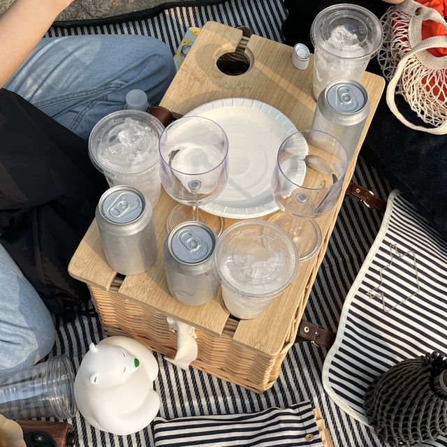 노을뷰가 정말 예쁜 망원동 피크닉 스팟 공유해요! 