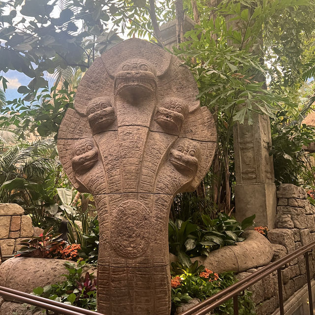 Christmas time at Mandalay Bay’s Shark Reef