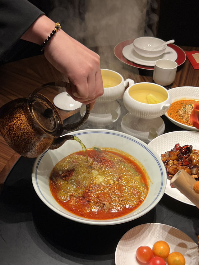  【百年川菜的味覺旅程 🍴 | 榮川菜帶你食出國宴級享受】  