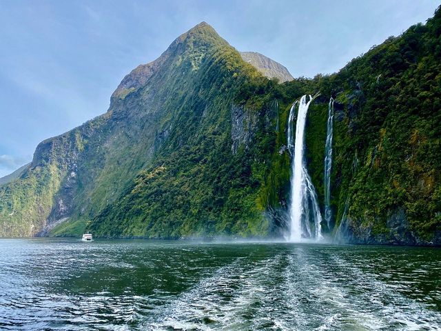 Queenstown: Adventure Paradise 🏞️🚀