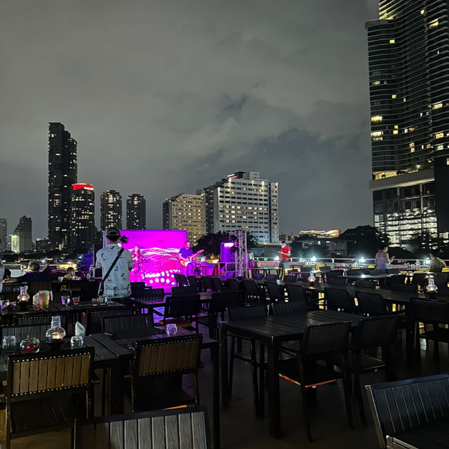 City Lights and Thai Delights on the Mekong