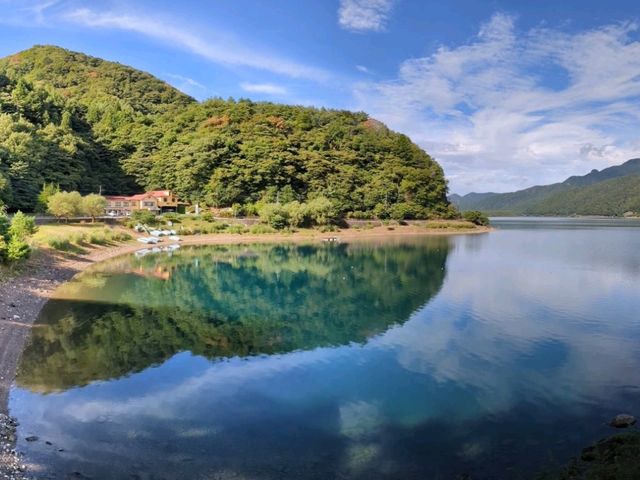 One day at the Five Lakes of Fuji. Just two hours drive from Tokyo there is a magnificent place!