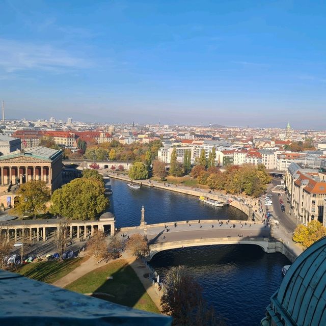 Bites, Sights, and History: The Best of Berlin in One Trip