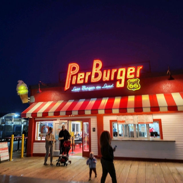 🌊✨ Experience the Magic of Santa Monica Pier! 🎡🌅
