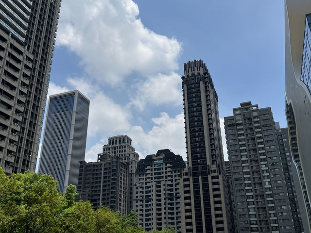漫步藝術迷宮：臺中歌劇院之旅
