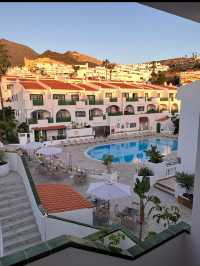 Escaping the UK winter for Tenerife Aparthotel Neptuno🇪🇸