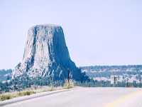 🗿 Where to Stay Near Devils Tower: Sleep Beneath the Stars & the Stone 🗿