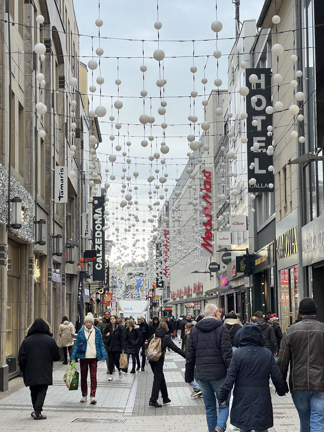 Exploring Köln, One Step at a Time.