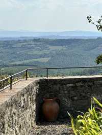 Discover the Italian vineyards of Rada in Chianti!
