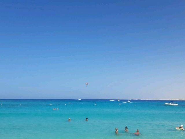 หาดสวย น้ำใส อัลมาร์ซาร์ "Long beach almaza bay"