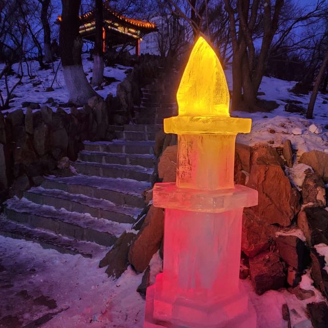 Zhaolin Park Ice Lantern Garden 🧊 