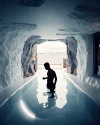 March trip to Greece | Cave hotel! Romantic love, sea, niche private collection.