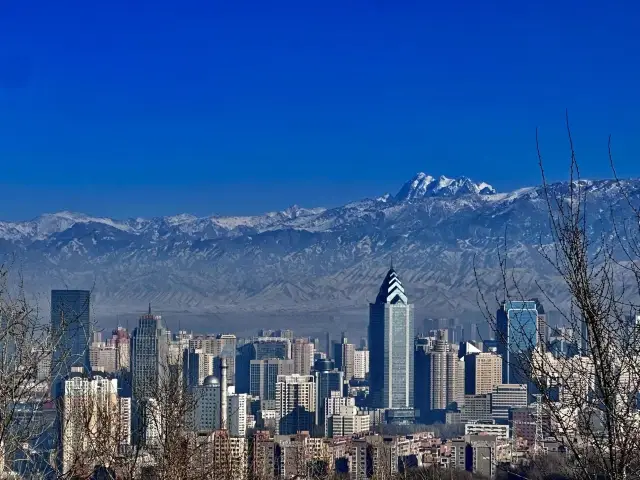 Beautiful Xinjiang, beautiful Urumqi