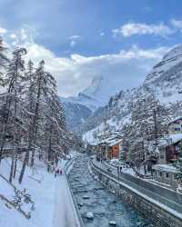 Unforgettable experiences await in Zermatt, Switzerland! 🇨🇭❤️ Discover the best activities, from skiing the Matterhorn to indulging in local cuisine