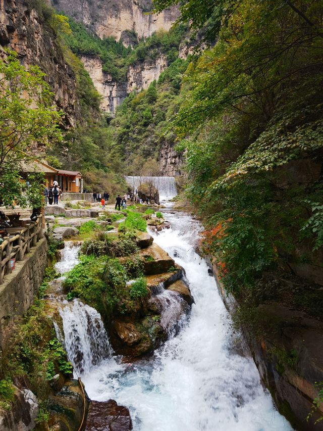 八泉峡