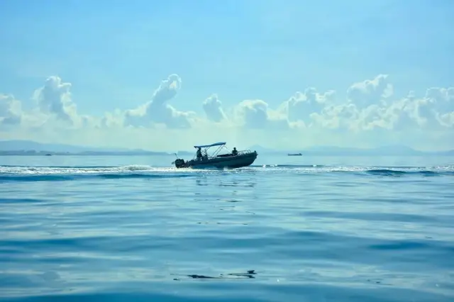 Lingshui R&F Bay | Sailing out to sea for less than a hundred