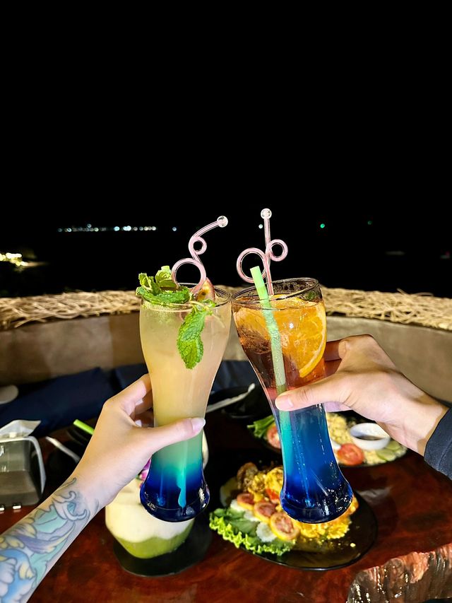 芭提雅美人魚餐廳。