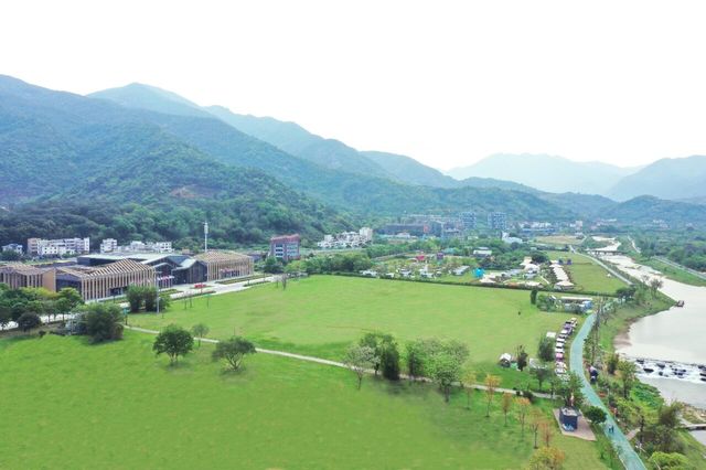 在這個多雨的夏天，遇見從化山河的浪漫!